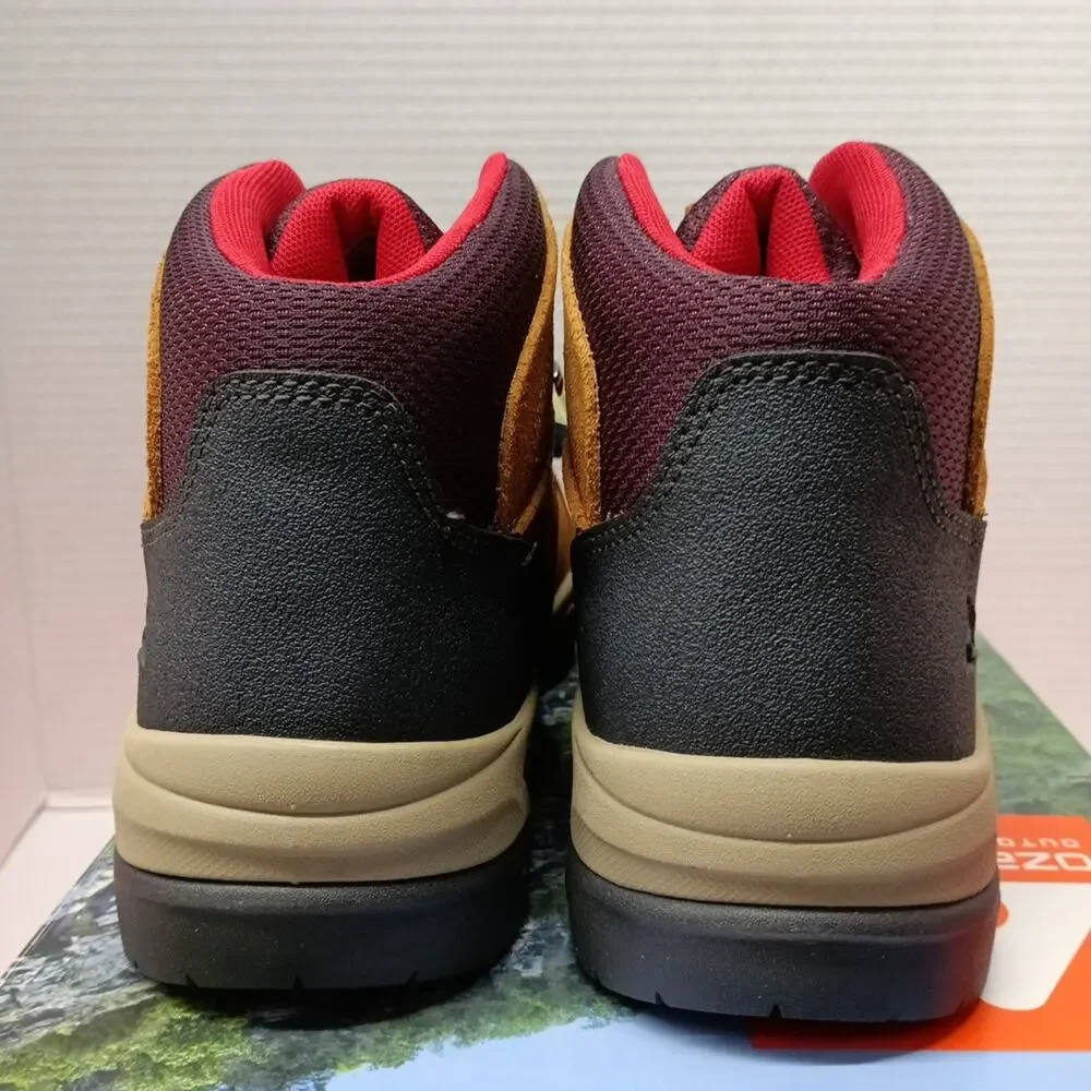 Ozark‎ Trail Women's Waterproof Hiker Boots Wheat Size 9